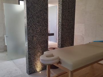 RESIDENCIA DE LUJO EN IXTAPAN DE LA SAL EN GRAN RESERVA GOLF RESORT & COUNTRY CLUB