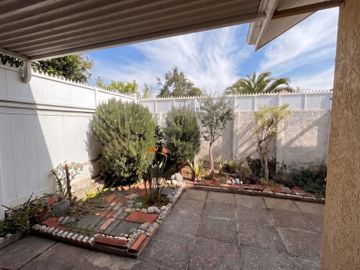 Venta Casa Puente Alto/ Aislada/ Frente a MallPlaza Tobalaba