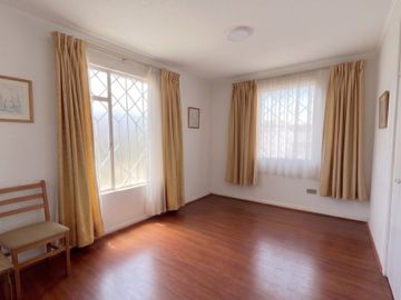 Venta Casa Puente Alto/ Aislada/ Frente a MallPlaza Tobalaba