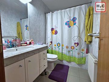 Se Arrienda Departamento de 140 m² | Edificio baja densidad