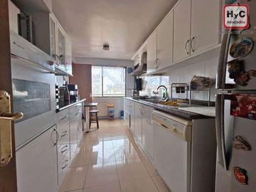 Se Arrienda Departamento de 140 m² | Edificio baja densidad