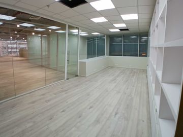 Oficina en arriendo  en LAS CONDES