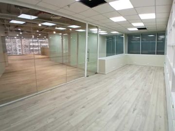 Oficina en arriendo  en LAS CONDES