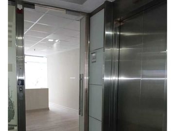 Oficina en arriendo  en LAS CONDES