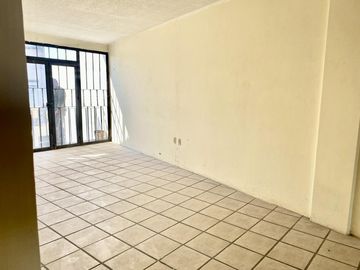 OFICINA O CONSULTORIO EN RENTA - Av. Lic. Benito Juárez García,Metepec