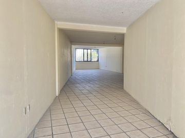 OFICINA O CONSULTORIO EN RENTA - Av. Lic. Benito Juárez García,Metepec