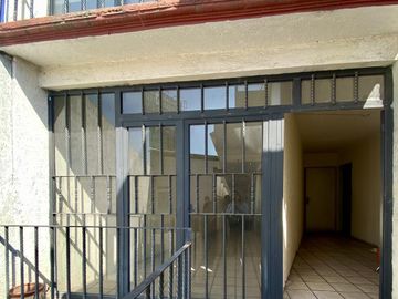 OFICINA O CONSULTORIO EN RENTA - Av. Lic. Benito Juárez García,Metepec