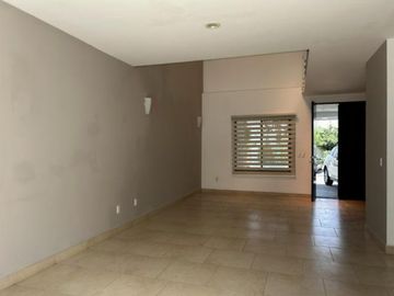 RENTA CASAS QUERETARO JURIQUILLA CUMBRES DEL LAGO TRIANA