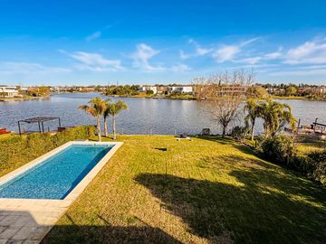 Alquiler AMOBLADO | CASA A LA LAGUNA | 5 AMBIENTES c/dependencia | Barrio San Marco | JARDÍN, PILETA, PARRILLA, GALERÍA, TERRAZA