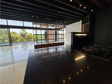 Casa de lujo de 1,100 m2 en venta en Puerto Cancún  La Laguna II
