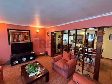 CASA 3D 2B 2EST JARDIN SAN JOAQUIN