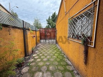 CASA 3D 2B 2EST JARDIN SAN JOAQUIN