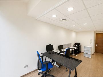 Oficina Edificio QUANTUM metro Manquehue