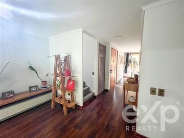 Casa en Venta en Santa Marta de Huechuraba 6950