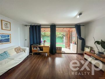 Casa en Venta en Santa Marta de Huechuraba 6950
