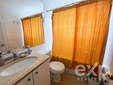 Casa en Venta en Santa Marta de Huechuraba 6950