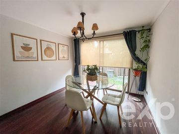 Casa en Venta en Santa Marta de Huechuraba 6950