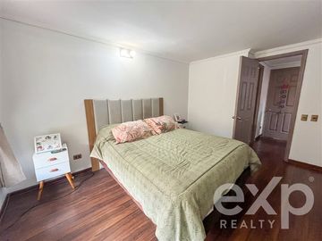 Casa en Venta en Santa Marta de Huechuraba 6950