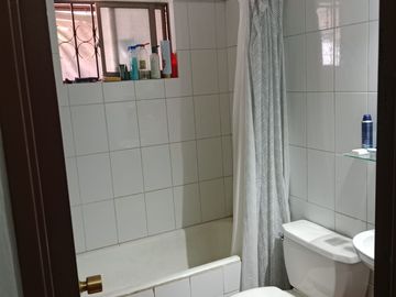 VENDO CASA EN LA FLORIDA - VESPUCIO