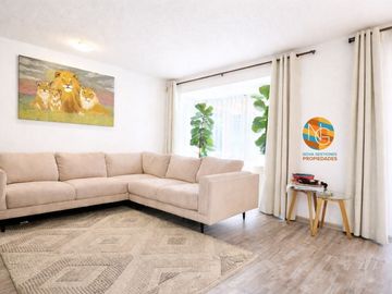 CASA DE 2 PISOS, EN VENTA,  3D+2B+ PISCINA, LA FLORIDA.