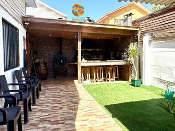 SE VENDE CASA DE 2 PISOS, 4D+2B, PUENTE ALTO.
