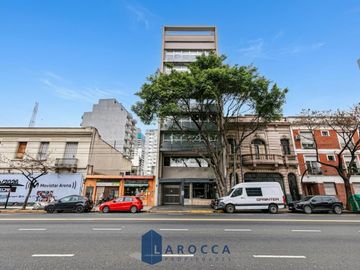 OFICINA - VENTA - CHACARITA - LUMINOSA Y AMPLIA