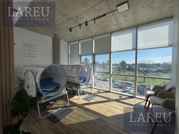 Oficina en Officia Pilar Life