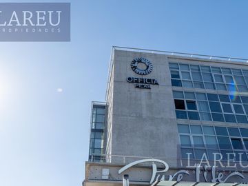 Oficina en Officia Pilar Life