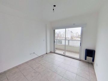 DEPTO | 1 DORMITORIO | BALCÓN CORRIDO | APTO BANCO | LA PLATA
