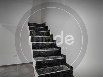 Calle 29 entre 6 y 7 - PH a estrenar en Santa Teresita