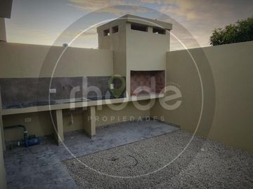 Calle 29 entre 6 y 7 - PH a estrenar en Santa Teresita