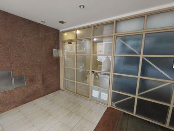 Departamento con patio en alquiler