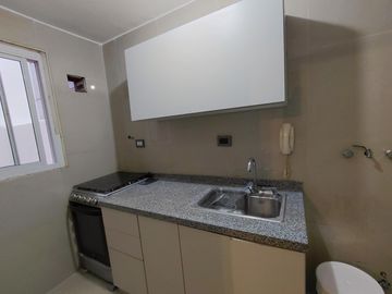 Departamento con patio en alquiler