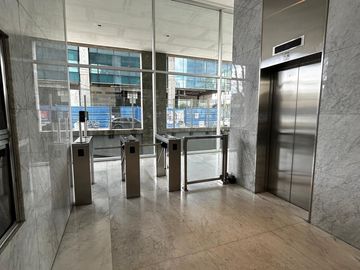 Oficina en alquiler en edificio PROA, Vicente López