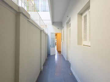 Departamento tipo PH - bajas expensas - entrada independiente - 110m2