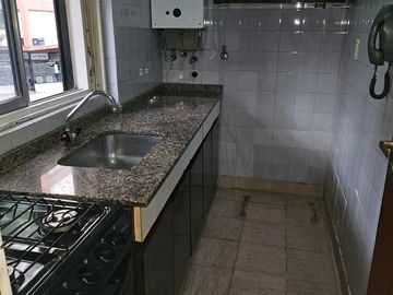 DEPARTAMENTO EN ALQUILER - MONOAMBIENTE - SAN TELMO - BALCON A LA CALLE