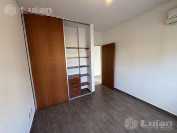 Alquiler Mataderos PH 2 ambs al frente Zequeira 5500