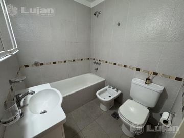 Alquiler Mataderos PH 2 ambs al frente Zequeira 5500