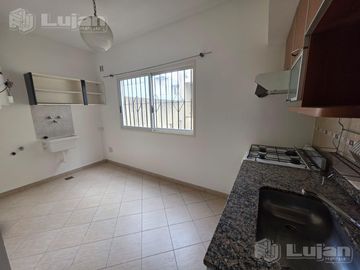 Alquiler Mataderos PH 2 ambs al frente Zequeira 5500