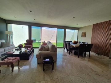 CASA EN RENTA EN PORTA FONTANA LEÓN GUANAJUATO