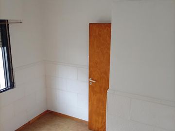 Casa en alquiler en Llavallol 3 ambientes
