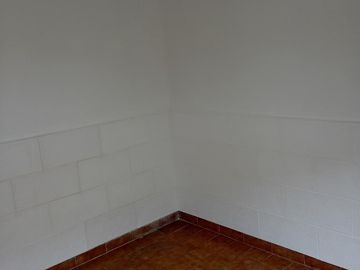 Casa en alquiler en Llavallol 3 ambientes