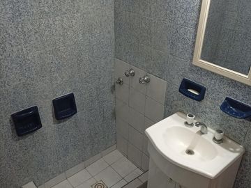 Casa en alquiler en Llavallol 3 ambientes