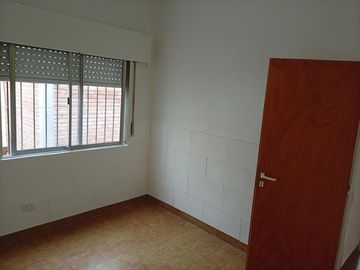 Casa en alquiler en Llavallol 3 ambientes