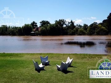 Lote al rio en la isla en Marinas H