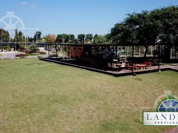 Lote al rio en la isla en Marinas H