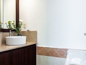 En Venta Departamento a Pie de Playa en Grand Venetian, Puerto Vallarta, Jalisco