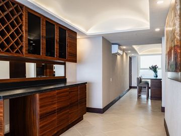 En Venta Departamento a Pie de Playa en Grand Venetian, Puerto Vallarta, Jalisco