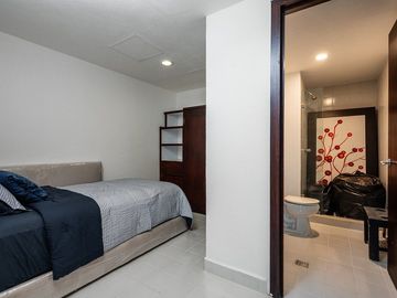 En Venta Departamento a Pie de Playa en Grand Venetian, Puerto Vallarta, Jalisco