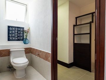 En Venta Departamento a Pie de Playa en Grand Venetian, Puerto Vallarta, Jalisco